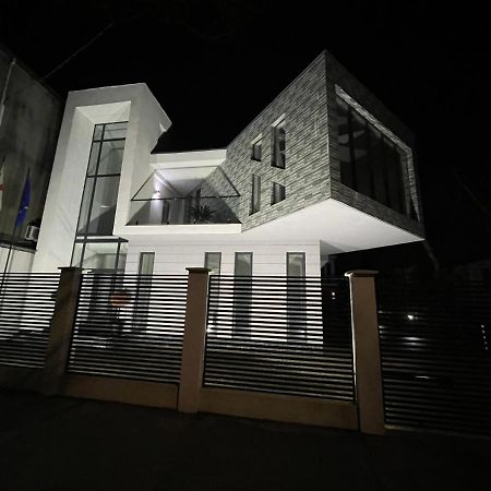 Guest House Prague Sugdidi Exterior foto
